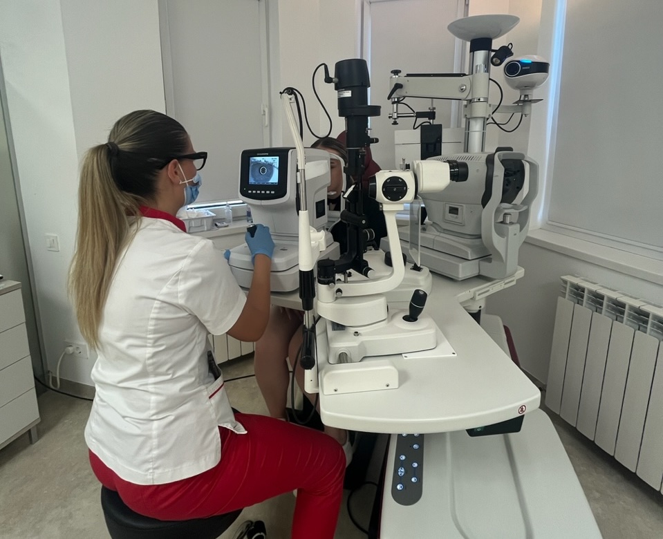 q vision consult oftalmologic